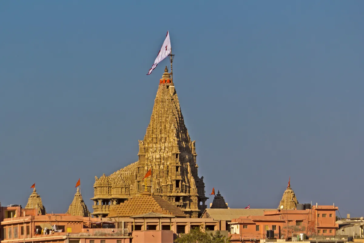  Dwarkadhish Temple 